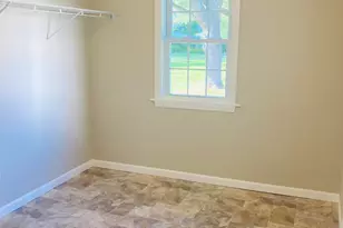 65 Oakland St, Waterville, ME 04901 - Photo 8