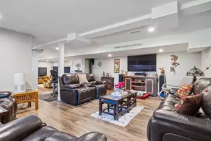 6 Bower Ln, Old Orchard Beach, ME 04064 - Photo 44