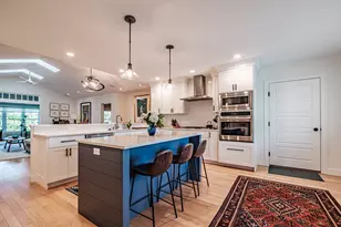48 Maxwell Woods Dr, Cape Elizabeth, ME 04107 - Photo 14