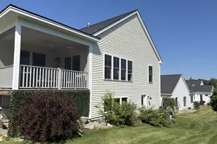 48 Maxwell Woods Dr, Cape Elizabeth, ME 04107 - Photo 8