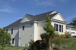 48 Maxwell Woods Dr, Cape Elizabeth, ME 04107 - Photo 4