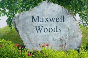 48 Maxwell Woods Dr, Cape Elizabeth, ME 04107 - Photo 2