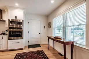 48 Maxwell Woods Dr, Cape Elizabeth, ME 04107 - Photo 18