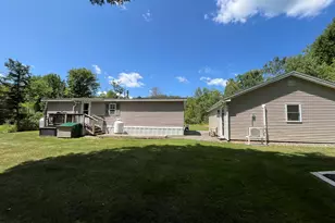 25 Chestnut St, Canaan, ME 04924 - Photo 8