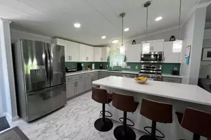 25 Chestnut St, Canaan, ME 04924 - Photo 14