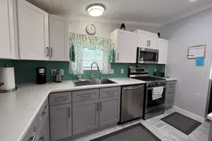 25 Chestnut St, Canaan, ME 04924 - Photo 18