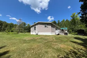 25 Chestnut St, Canaan, ME 04924 - Photo 6