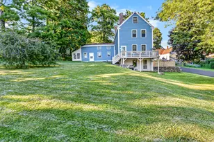 16 Summer St, Wiscasset, ME 04578 - Photo 4