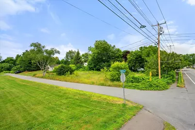 15 Bond Street, Bangor, ME 04401 - Photo 2