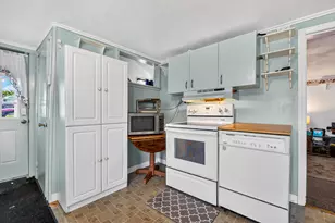 39 Cumberland Ave, Saco, ME 04072 - Photo 8