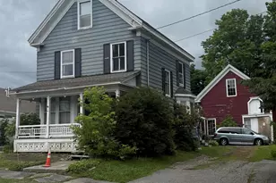 31 Kelsey St, Waterville, ME 04901 - Photo 2