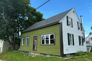 31 Shackford St, Eastport, ME 04631 - Photo 2