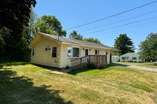 9 Sherbrooke Ave, Lewiston, ME 04240 - Photo 2