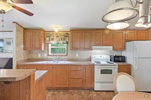 42 Sparrow Dr, Augusta, ME 04330 - Photo 18
