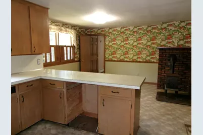 218 Bowdoinham Road, Lisbon, ME 04252 - Photo 12