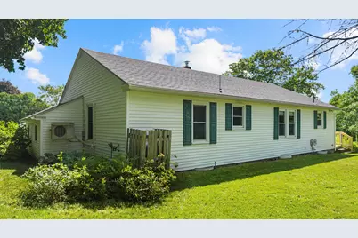 53 Johnson Heights, Waterville, ME 04901 - Photo 4