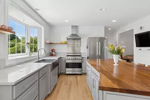 22 Muirfield Rd, Cumberland, ME 04021 - Photo 6