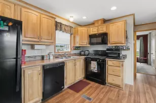 68 Scarponi Dr, Brunswick, ME 04011 - Photo 6