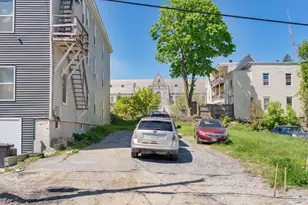 25 Howe St, Lewiston, ME 04240 - Photo 40