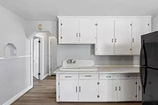 25 Howe St, Lewiston, ME 04240 - Photo 6