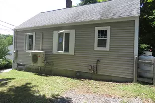 73 Summer St, Gardiner, ME 04345 - Photo 8