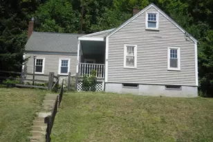 73 Summer St, Gardiner, ME 04345 - Photo 4