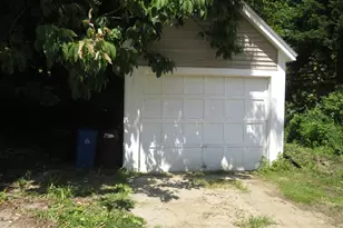 73 Summer St, Gardiner, ME 04345 - Photo 10