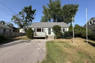 45 Lyman St, Westbrook, ME 04092 - Photo 2