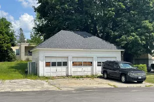 232 Franklin St, Rumford, ME 04276 - Photo 4