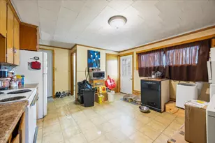 17 Willett St, Biddeford, ME 04005 - Photo 14
