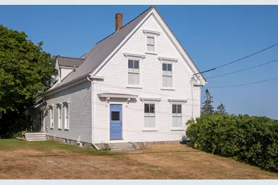 13 School Street, Stonington, ME 04681 - Photo 2
