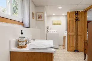 35 Ashmount St, Lewiston, ME 04240 - Photo 30