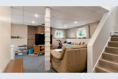 35 Ashmount Street, Lewiston, ME 04240 - Photo 24