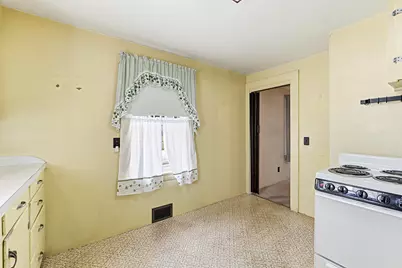 137 Pleasant Street, Eliot, ME 03903 - Photo 10