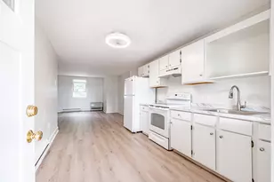 10 Adelaide St, Portland, ME 04103 - Photo 8