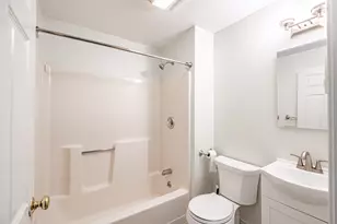 10 Adelaide St, Portland, ME 04103 - Photo 10