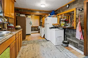 132 Washington St, Oakland, ME 04963 - Photo 10
