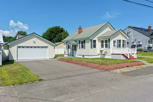 158 Congress St, Millinocket, ME 04462 - Photo 2