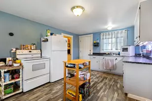 170 Holland St, Lewiston, ME 04240 - Photo 12