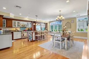 19 Bridge St, Kittery, ME 03904 - Photo 4