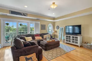 19 Bridge St, Kittery, ME 03904 - Photo 14
