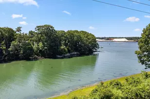 19 Bridge St, Kittery, ME 03904 - Photo 46