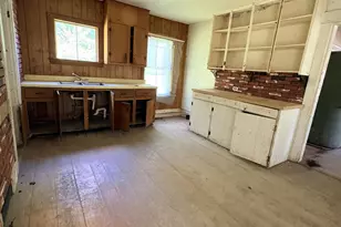 26 Mill St, Hartland, ME 04943 - Photo 16