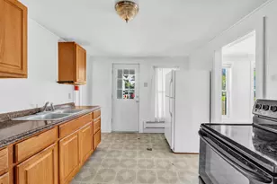 543 Main St, Old Town, ME 04468 - Photo 4