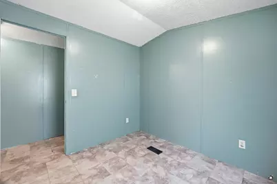 146 High Street #19, Oakland, ME 04963 - Photo 18