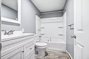 2461 Essex St, Orono, ME 04473 - Photo 6