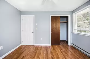 2461 Essex St, Orono, ME 04473 - Photo 10