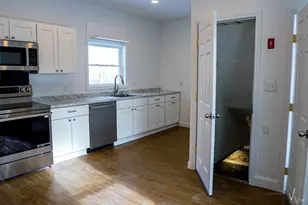 149 College St, Lewiston, ME 04240 - Photo 2
