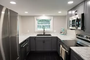 132 Apple Rd, Lewiston, ME 04240 - Photo 8
