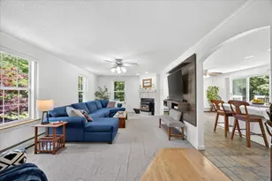 77 Ash Swamp Rd, Scarborough, ME 04074 - Photo 4